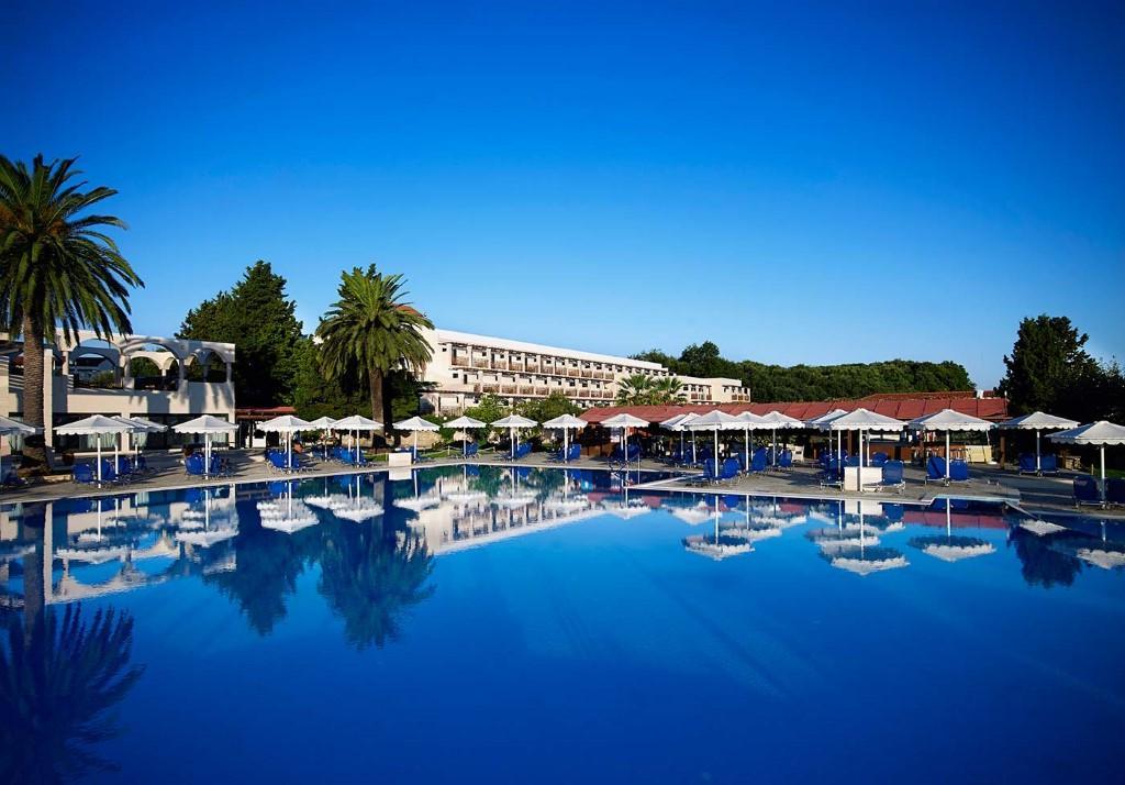 Roda Beach Resort & Spa Ngoại thất bức ảnh