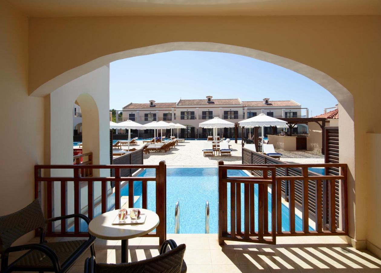 Roda Beach Resort & Spa Ngoại thất bức ảnh