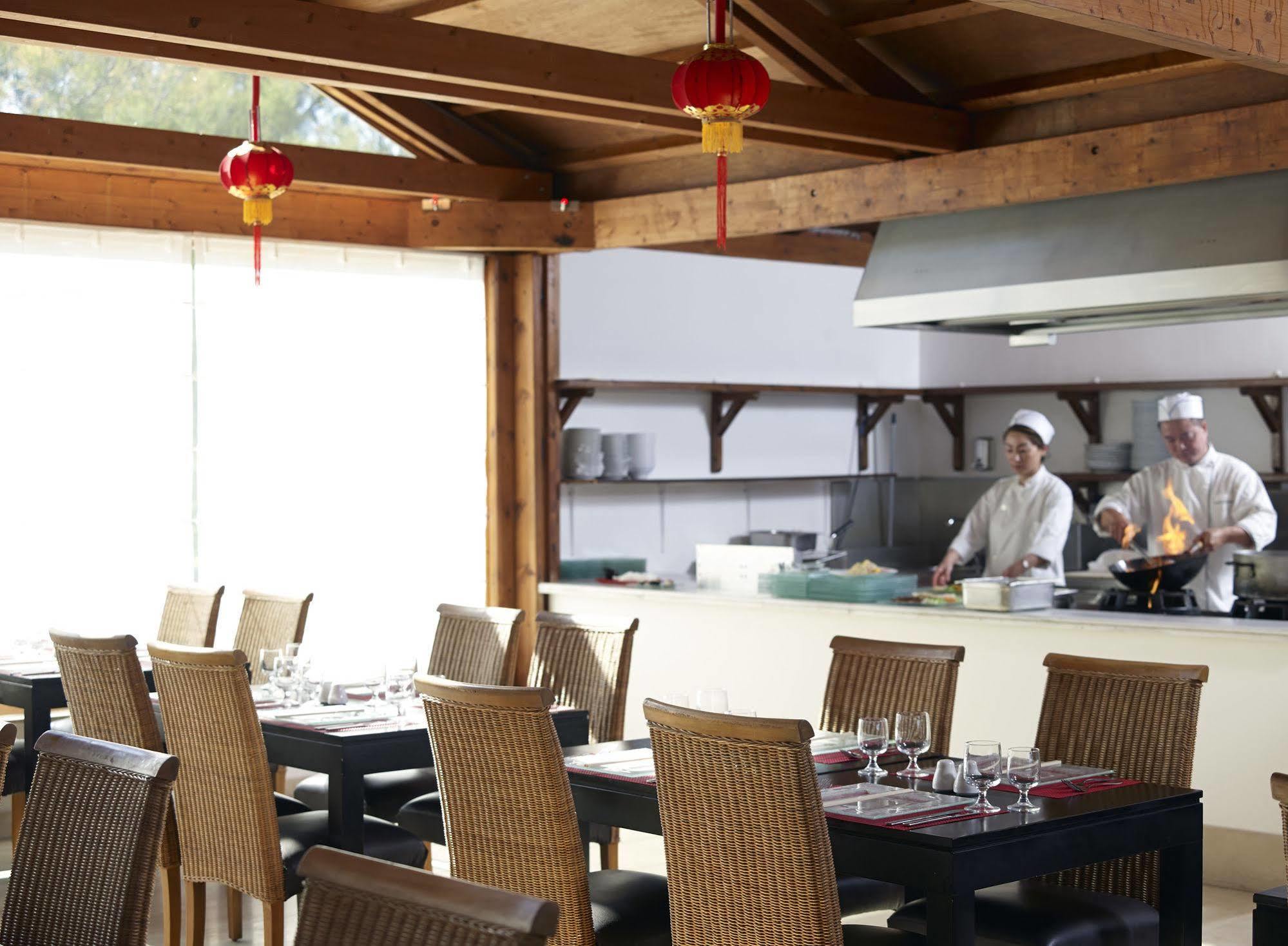 Roda Beach Resort & Spa Ngoại thất bức ảnh